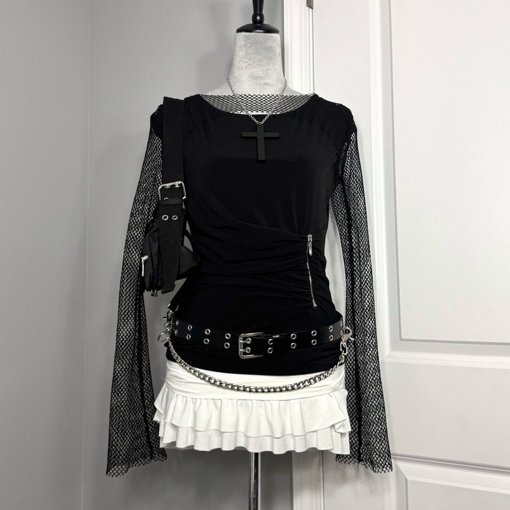 Venus Avant Garde Black Ruched Front Zipper Detail Sleeveless Top